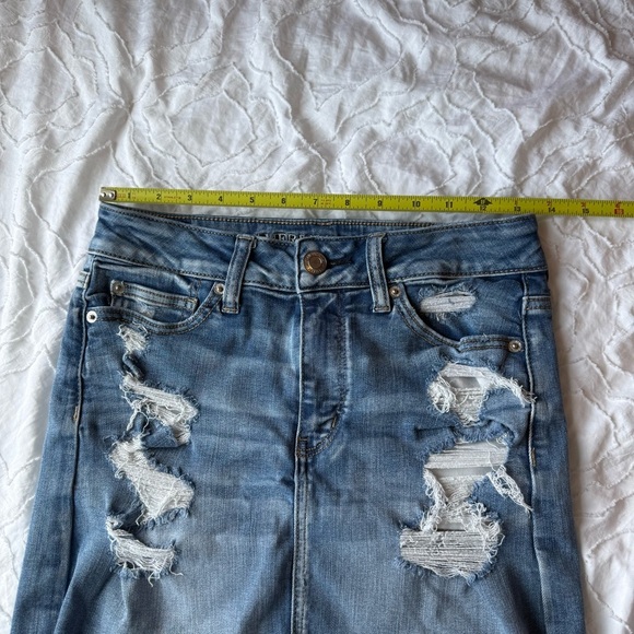 American Eagle Outfitters Blue Denim Distressed Jean Skirt Next Level Stretch - Picture 2 of 10
